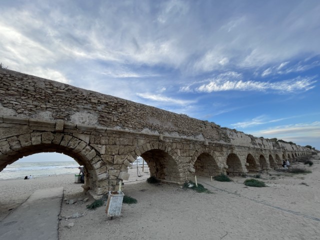אקוודוקט בנמל קיסריה