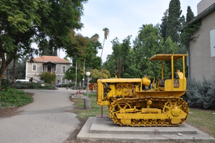 חצר ראשונים דגניה א'