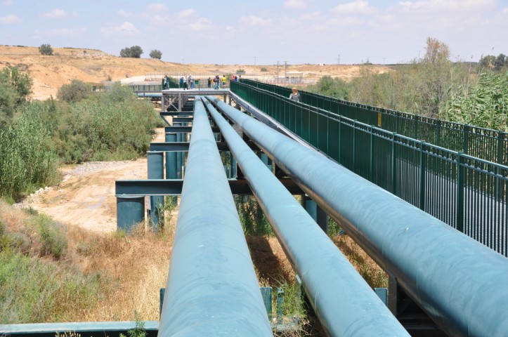גשר הצינורות מעל נחל הבשור