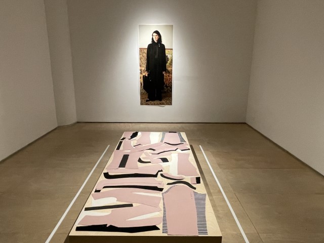 ז&rsquo;קט מפורק בעיצוב דורין פרנקפורט שנתפר מ־47 חלקים