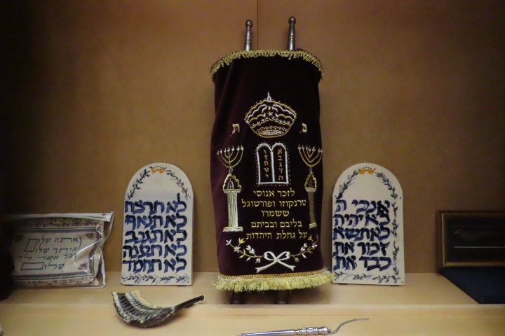 ארון הקודש במרכז המורשת היהודית יצחק קרדוזו בטראנקוסו