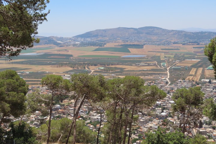 תצפית נוף מנופארק אל הרי הגליל והעמקים