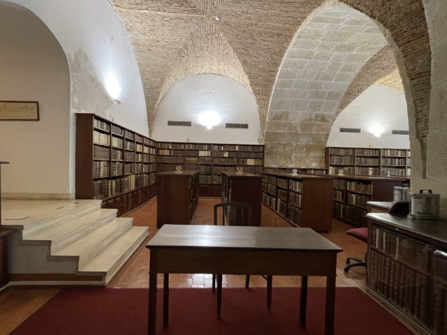 הכניסה לספריית ז'ואנינה באוניברסיטת קוימברה