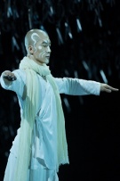 צלם: Photographer LI Yi Jian